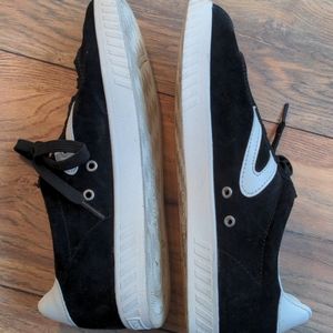 Tretorn Black Suede sneakers size 6.5